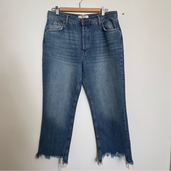 We The Free Denim - We The Free People Maggie Mid Rise Straight Leg Chewed Hem Jeans Size 30